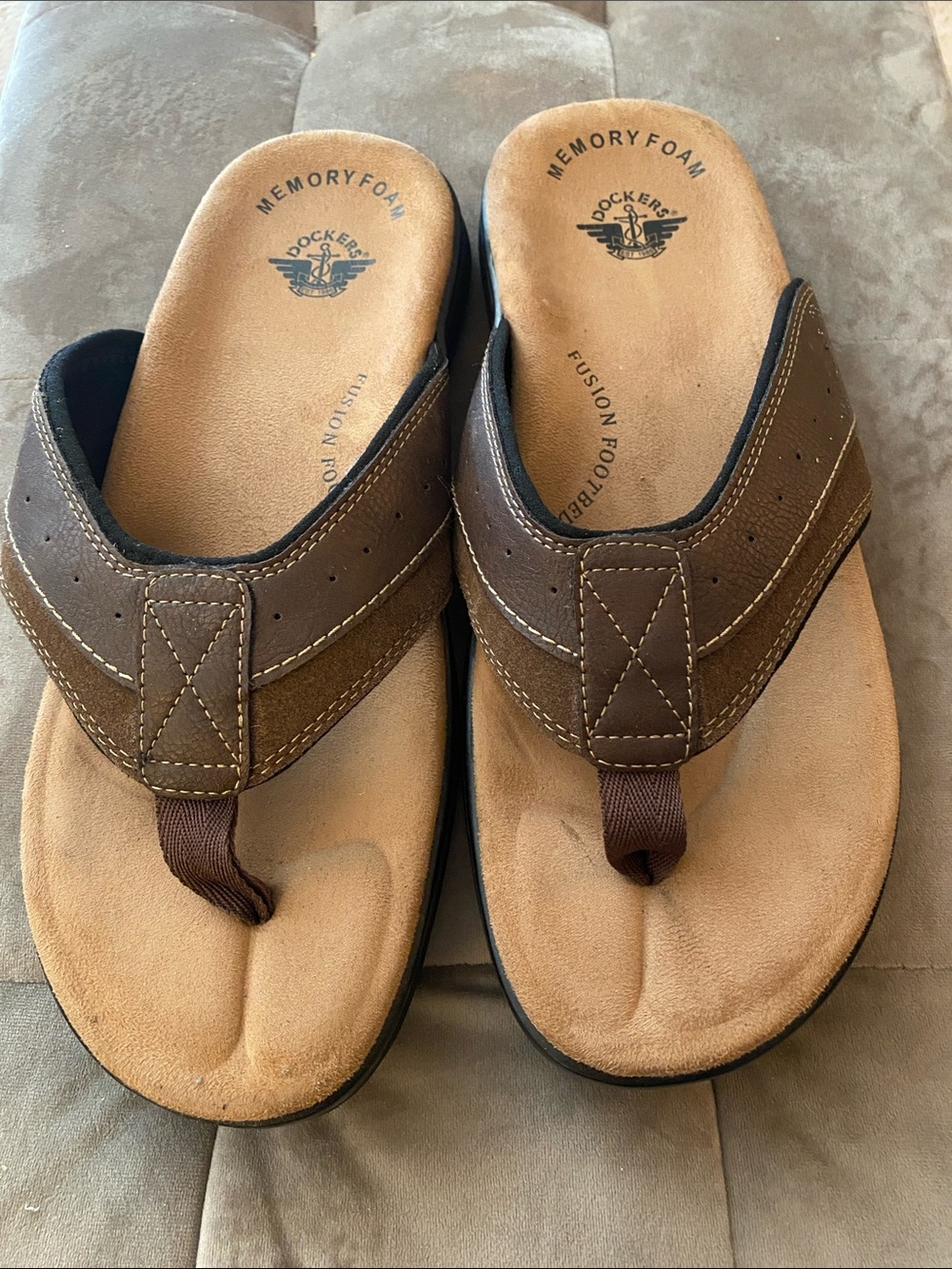 Dockers Brown Suede Memory Foam Thong Sandals